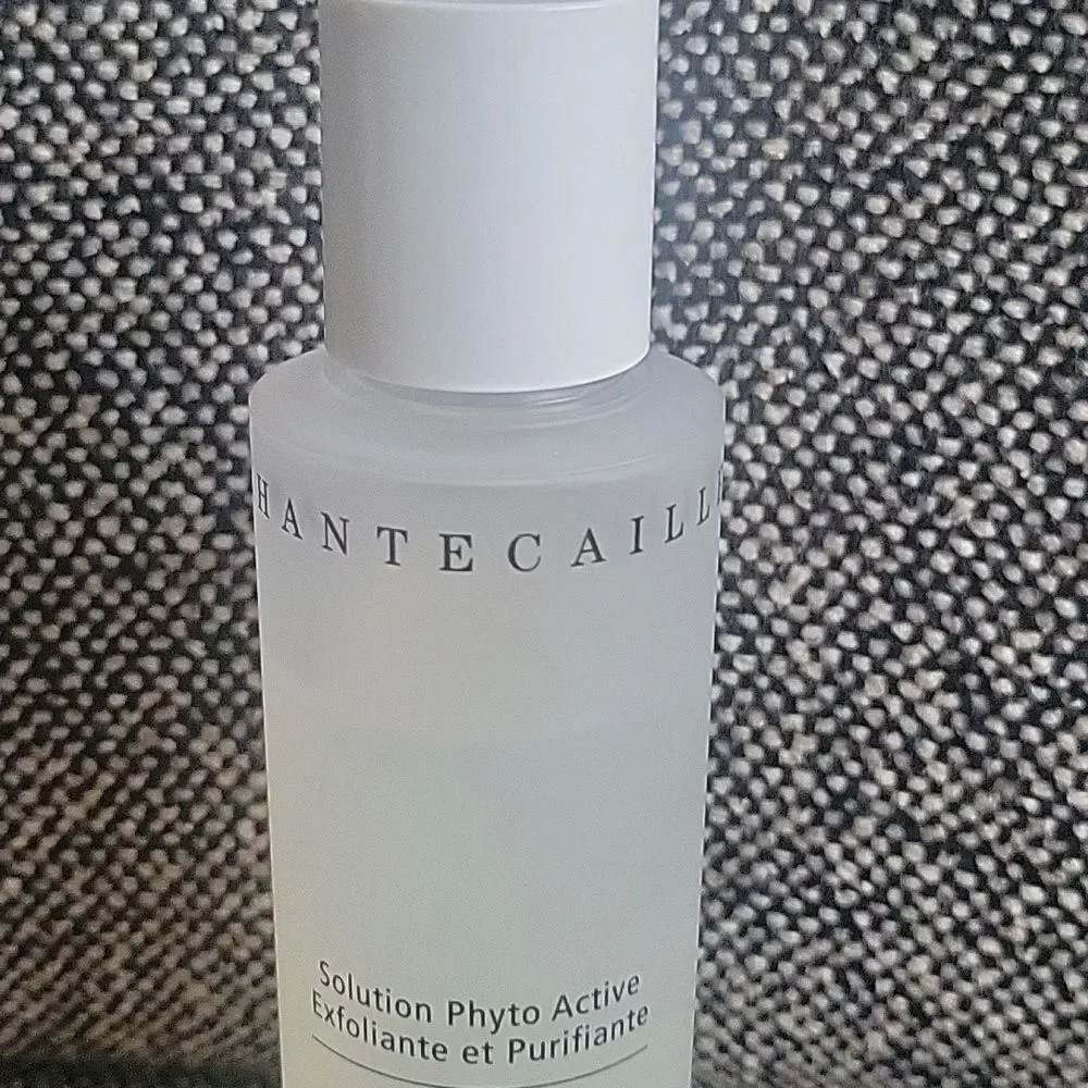 Chantecaille Purifying and Exfoliating Phytoactive Solution 100ML Used - Picture 5 of 8